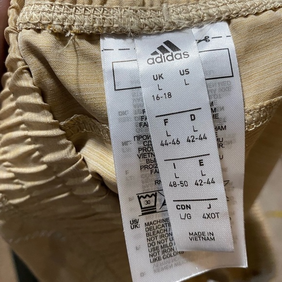 Adidas Tunning Shorts Size L - Picture 5 of 5